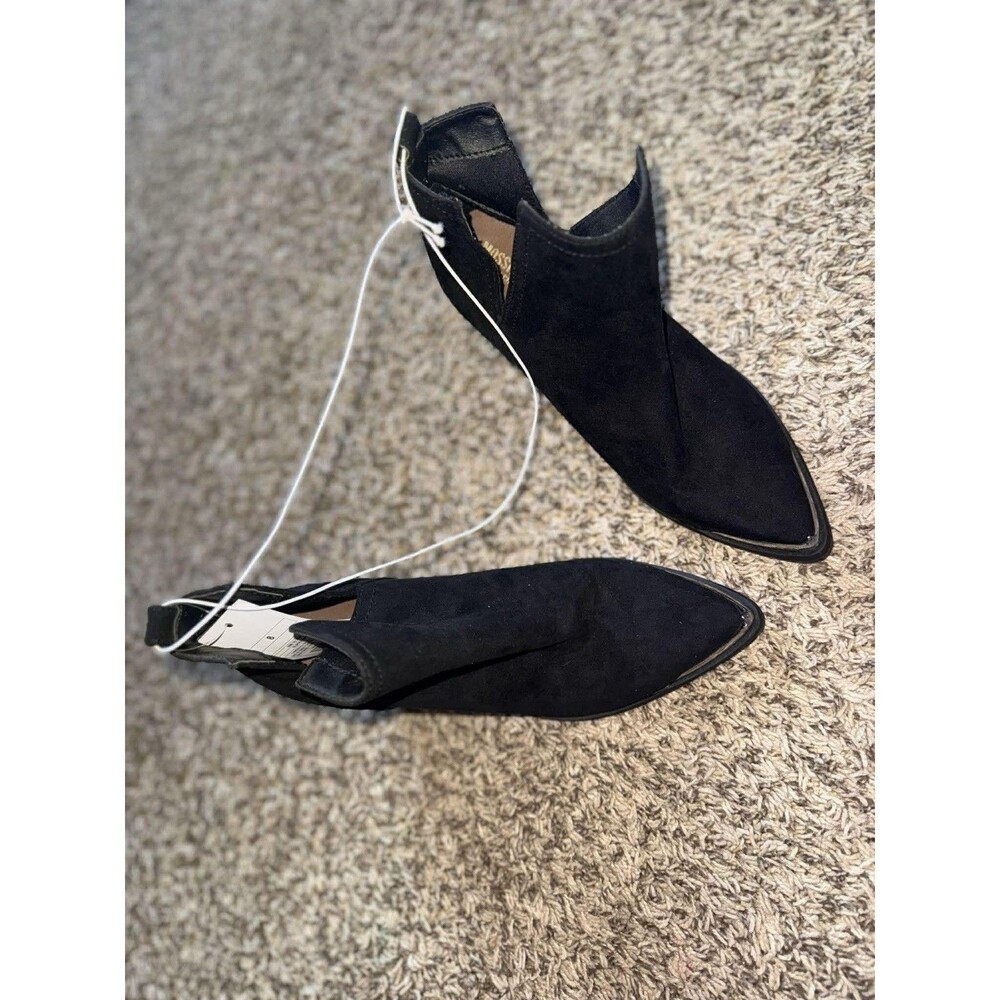 Women's Mosimo Low Cut Black Booties - Picture 3 of 3
